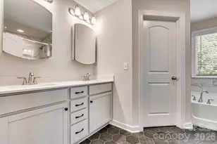 5670 Galloway Dr, Midland, NC 28107 - Photo 11