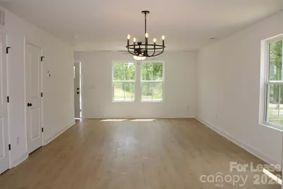 574 W Park Avenue #A, Mooresville, NC 28115 - Photo 5