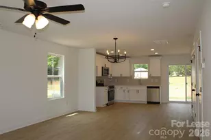 574 W Park Ave, Mooresville, NC 28115 - Photo 9
