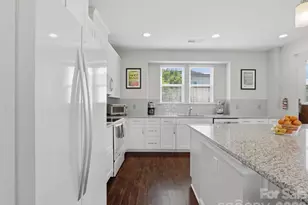 1740 Pat Garrett St, Charlotte, NC 28206 - Photo 21