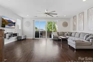 1740 Pat Garrett St, Charlotte, NC 28206 - Photo 13