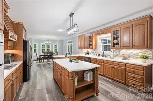 9470 Hutchinson Ln, Charlotte, NC 28216 - Photo 17