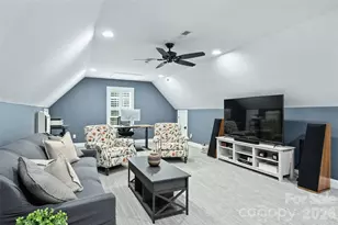 9470 Hutchinson Ln, Charlotte, NC 28216 - Photo 23