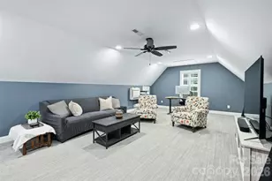 9470 Hutchinson Ln, Charlotte, NC 28216 - Photo 23