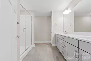 129 Grandin Rd, Charlotte, NC 28208 - Photo 5