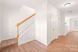 15583 Stronvar House Ln, Charlotte, NC 28277 - Photo 5