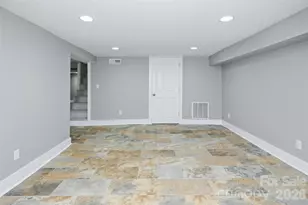 70 Cedar St, Asheville, NC 28803 - Photo 31