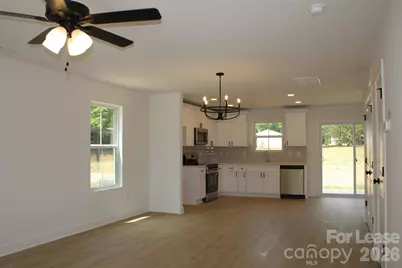 574 W Park Avenue #B, Mooresville, NC 28115 - Photo 5