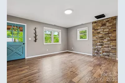 3 Mos Way, Candler, NC 28715 - Photo 9
