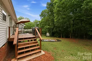 1221 Capps Hollow Dr, Charlotte, NC 28216 - Photo 25
