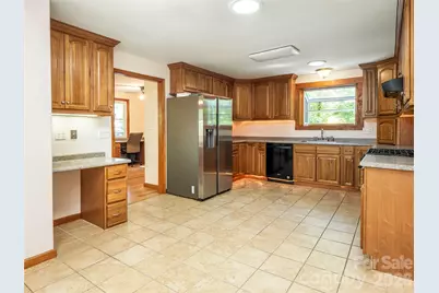 146 Fairmont Road, Candler, NC 28715 - Photo 11