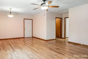 146 Fairmont Rd, Candler, NC 28715 - Photo 17