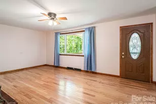 146 Fairmont Rd, Candler, NC 28715 - Photo 9
