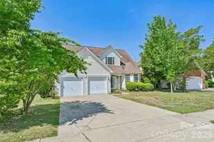5755 Cambridge Bay Dr, Charlotte, NC 28269 - Photo 3