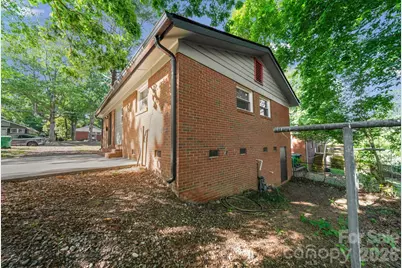 5045 Curtiswood Drive, Charlotte, NC 28213 - Photo 29