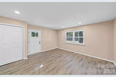 5045 Curtiswood Drive, Charlotte, NC 28213 - Photo 13