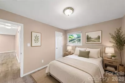 5045 Curtiswood Drive, Charlotte, NC 28213 - Photo 9