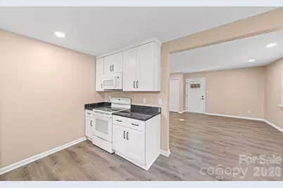 5045 Curtiswood Drive, Charlotte, NC 28213 - Photo 17