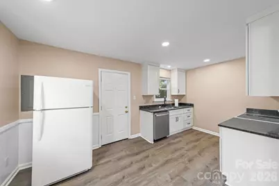 5045 Curtiswood Drive, Charlotte, NC 28213 - Photo 15