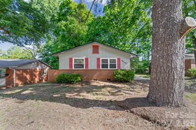 5045 Curtiswood Drive, Charlotte, NC 28213 - Photo 3