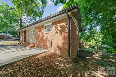 5045 Curtiswood Drive, Charlotte, NC 28213 - Photo 31