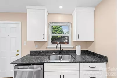5045 Curtiswood Drive, Charlotte, NC 28213 - Photo 13