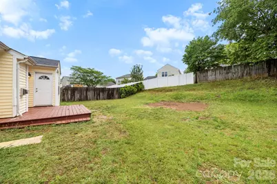 1528 Oakdale Green Drive, Charlotte, NC 28216 - Photo 27