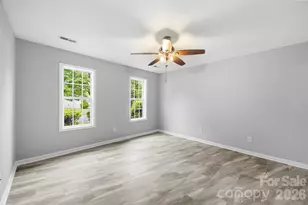1528 Oakdale Green Dr, Charlotte, NC 28216 - Photo 13