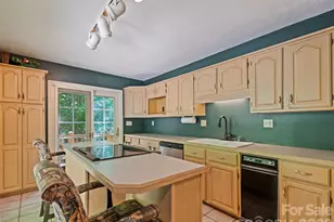 969 Mountain View Dr, Maggie Valley, NC 28751 - Photo 11