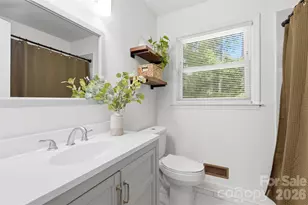 6607 Elmwood Cir, Charlotte, NC 28214 - Photo 17