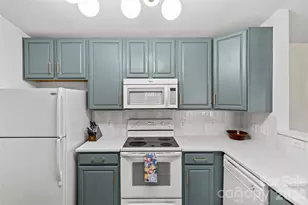 10652 Hill Point Ct, Charlotte, NC 28262 - Photo 7