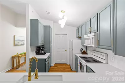 10652 Hill Point Court, Charlotte, NC 28262 - Photo 9