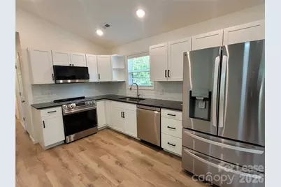 115 Dorchester Lane, Troutman, NC 28166 - Photo 5