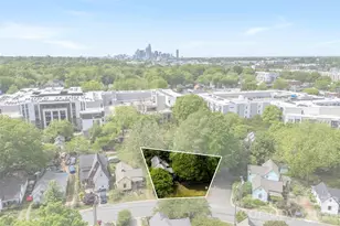 700 E 37th St, Charlotte, NC 28205 - Photo 3