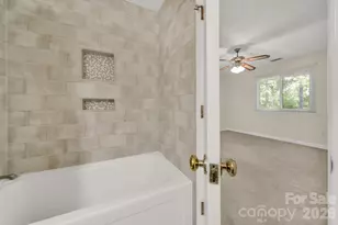 11510 Gelding Dr, Charlotte, NC 28215 - Photo 31
