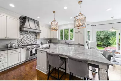6746 Wynfaire Lane, Charlotte, NC 28210 - Photo 9
