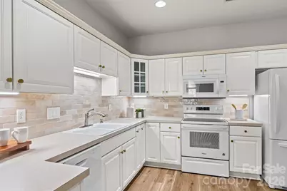 8228 Windsor Ridge Drive, Charlotte, NC 28277 - Photo 13