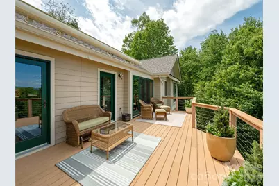 35 Carriage Forest Court, Hendersonville, NC 28791 - Photo 17