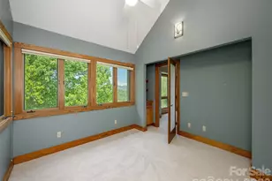 35 Carriage Forest Ct, Hendersonville, NC 28791 - Photo 25