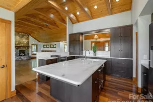 35 Carriage Forest Ct, Hendersonville, NC 28791 - Photo 13