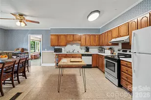 6339 Thelo Dr, Charlotte, NC 28212 - Photo 9
