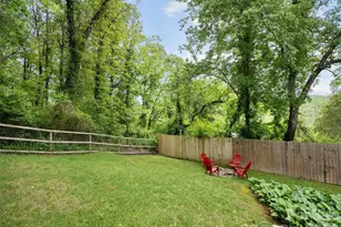811 Miami Terrace, Hendersonville, NC 28791 - Photo 15