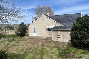 2490 Connelly Springs Rd, Granite Falls, NC 28630 - Photo 3