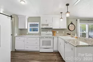 4838 Gearus Dr, Charlotte, NC 28269 - Photo 9