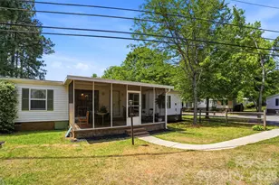 4838 Gearus Dr, Charlotte, NC 28269 - Photo 1