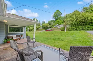 48 Medford Ave, Waynesville, NC 28786 - Photo 17