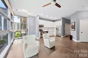 333 W Trade St, Charlotte, NC 28202 - Photo 7