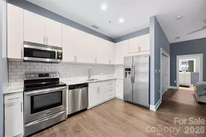 333 W Trade Street #500, Charlotte, NC 28202 - Photo 9