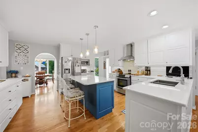 3650 Foxboro Lane NE, Hickory, NC 28601 - Photo 5