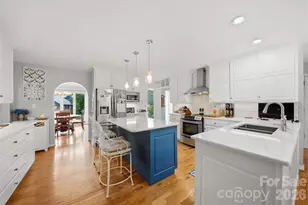 3650 Foxboro Ln NE, Hickory, NC 28601 - Photo 5